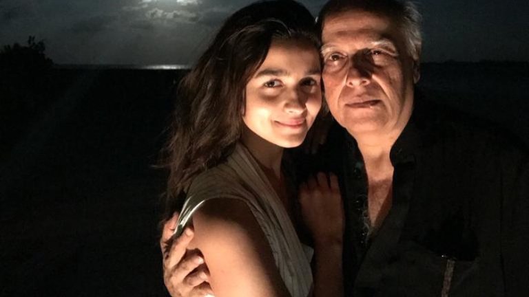 Alia Bhatt shares a priceless childhood photo with dad Mahesh Bhatt on his birthday