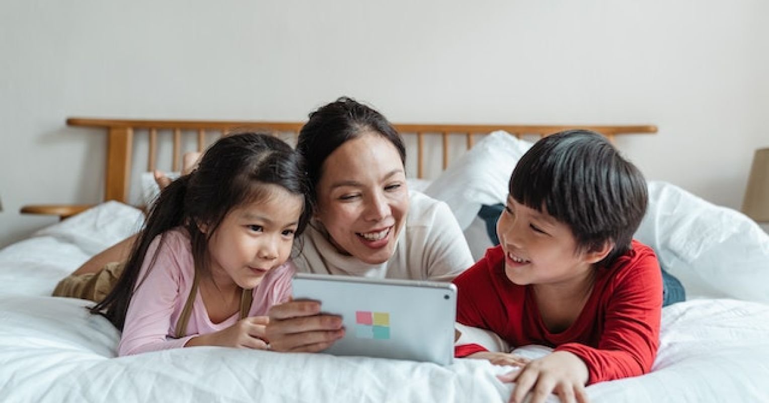Over-sharing kids’ lives online could cost you whooping $900 million/year in damages by 2030