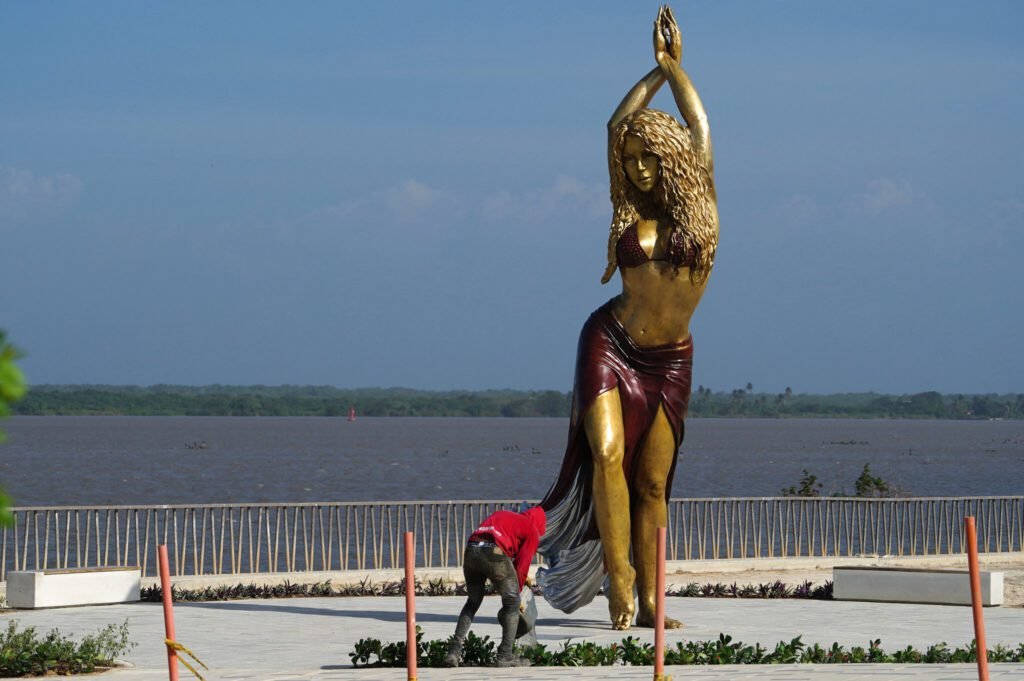 Shakira receives tribute with a towering 21.3-feet statue in her Colombian hometown
