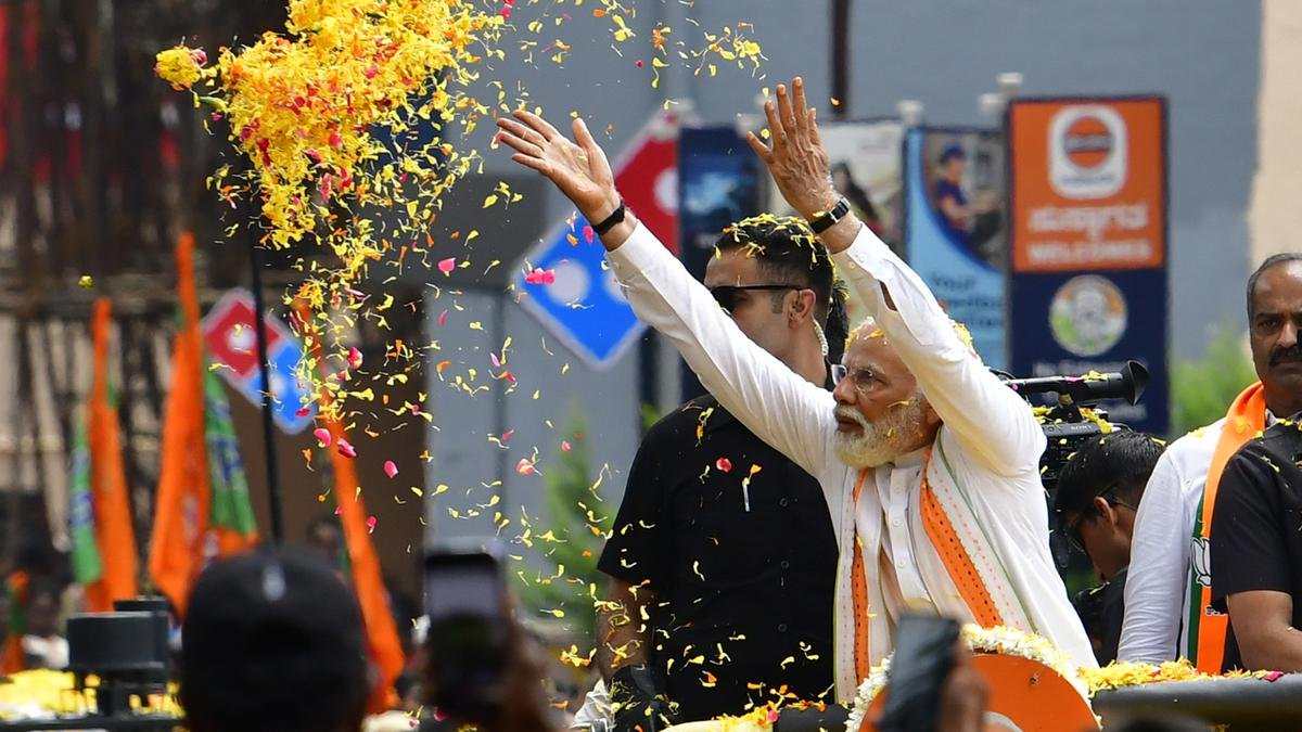 Teesri baar, Modi sarkar! NDA is expected to win 323 seats in 2024 Lok Sabha: ETG poll