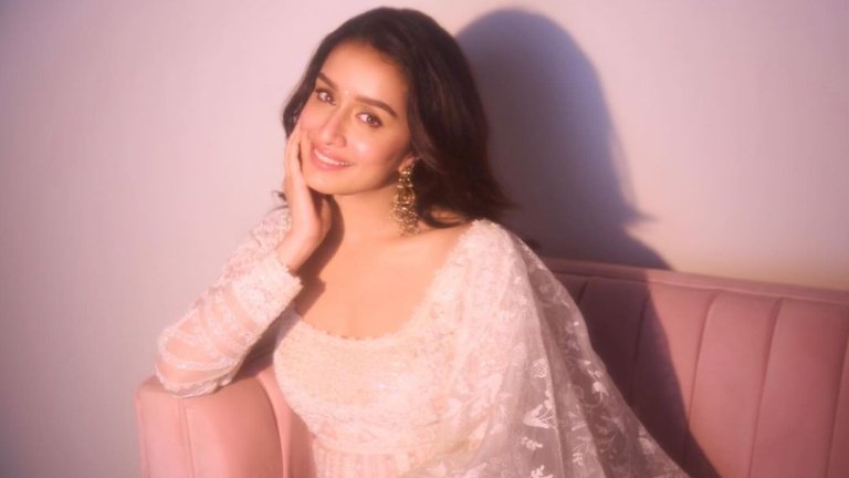 Shraddha Kapoor asks ‘Shaadi Kar loon’ as she treats fans with dreamy pictures