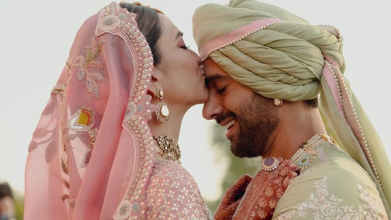 Kriti Kharbanda recalls her first reaction on seeing Pulkit Samrat in his wedding outfit; says, “My heart skipped a beat”