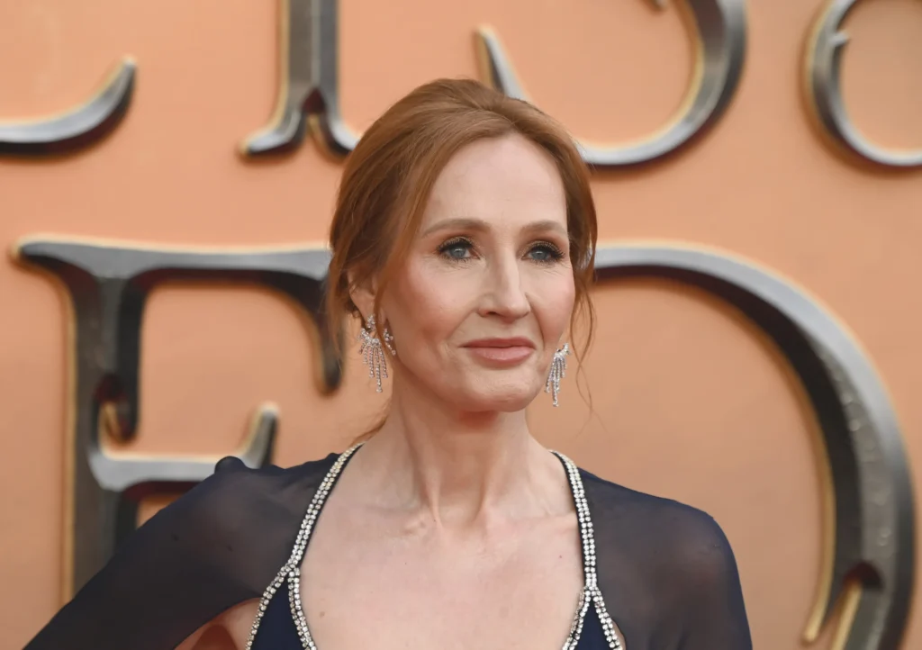 JK Rowling re-sparks 2020 controversy by criticising Harry Potter stars