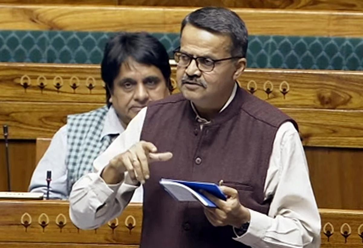 INDIA Bloc MPs Boycott Assistance to Pro-tem Speaker, Plan ‘Constitution March’