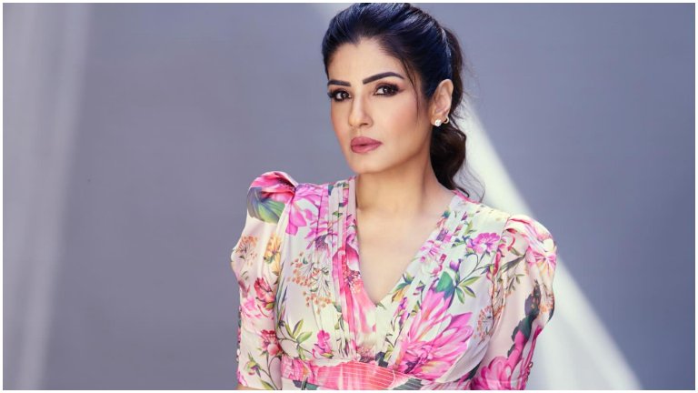 Raveena Tandon apologises for not clicking pics with fans in London