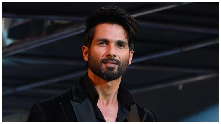 Shahid Kapoor Wraps Deva shoot, gets emotional on set- Watch