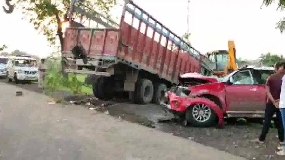 Seven killed, 14 injured in truck-SUV collision in Madhya Pradesh