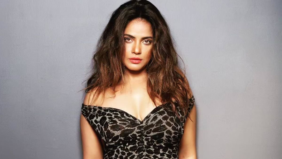 Neetu Chandra Files PIL, Demands Ban On Vulgar Bhojpuri Songs