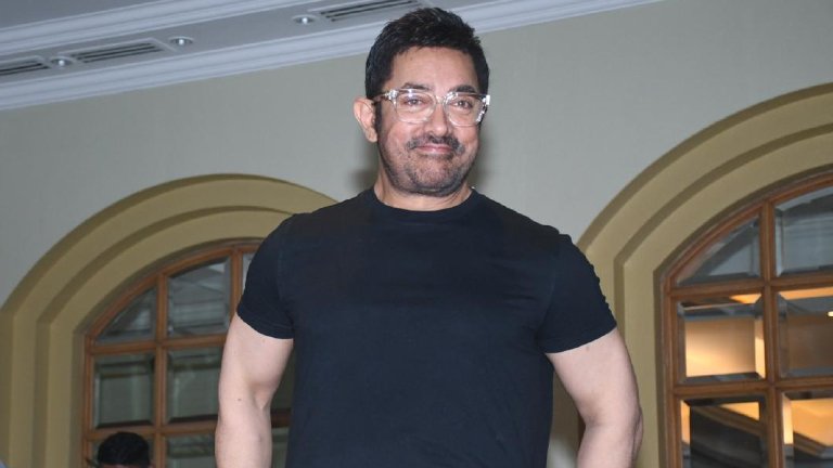 Aamir Khan Makes It Official With His Partner Gauri Spratt