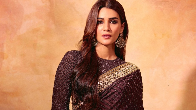 Cocktail 2 Director Homi Adajania CONFIRMS Kriti Sanon As Lead| Bollywood Bubble